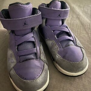 Jordan Girls Sz 10c Stealth Basketball Suede Purple Sparkle and Gray Sneakers